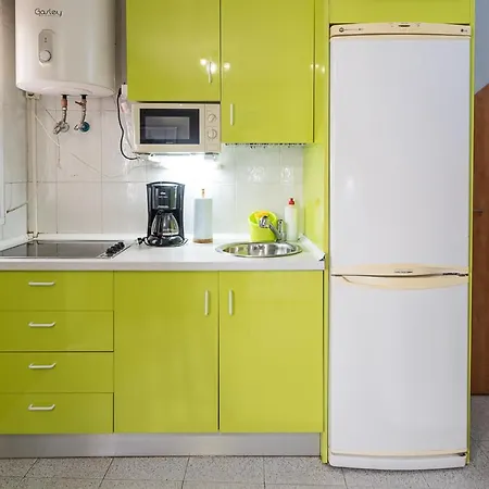 Malagaonbeach 1 - Two Bedrooms - Up To 3 People - 10 Meters Appartamento