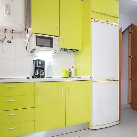 Malagaonbeach 1 - Two Bedrooms - Up To 3 People - 10 Meters Apartment Malaga