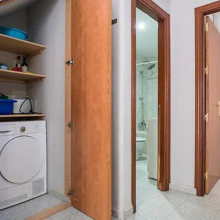 Malagaonbeach 1 - Two Bedrooms - Up To 3 People - 10 Meters * Malaga