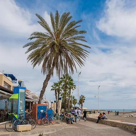 Malagaonbeach 1 - Two Bedrooms - Up To 3 People - 10 Meters *