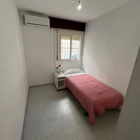 Malagaonbeach 1 - Two Bedrooms - Up To 3 People - 10 Meters * Malaga