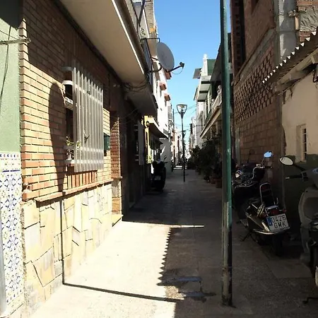Malagaonbeach 1 - Two Bedrooms - Up To 3 People - 10 Meters Malaga