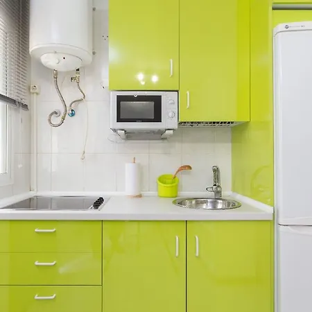 Malagaonbeach 1 - Two Bedrooms - Up To 3 People - 10 Meters Apartment
