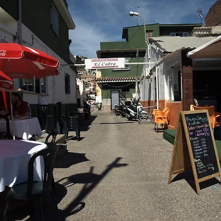 Malagaonbeach 1 - Two Bedrooms - Up To 3 People - 10 Meters Malaga