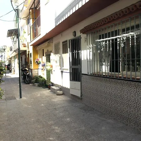 Malagaonbeach 1 - Two Bedrooms - Up To 3 People - 10 Meters *