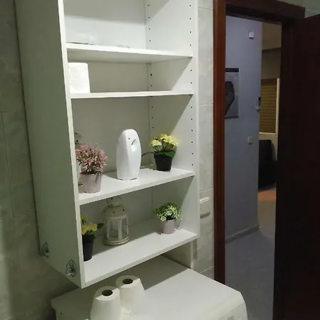 Malagaonbeach 1 - Two Bedrooms - Up To 3 People - 10 Meters * Malaga